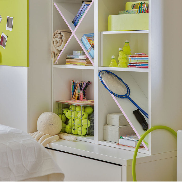Filler for shelf - X shape with white body and pink & blue edges