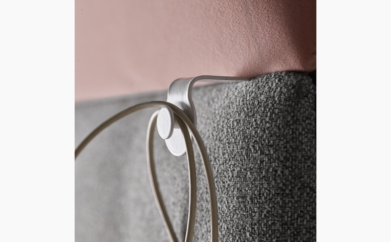 Soform Metallic Hook - Black