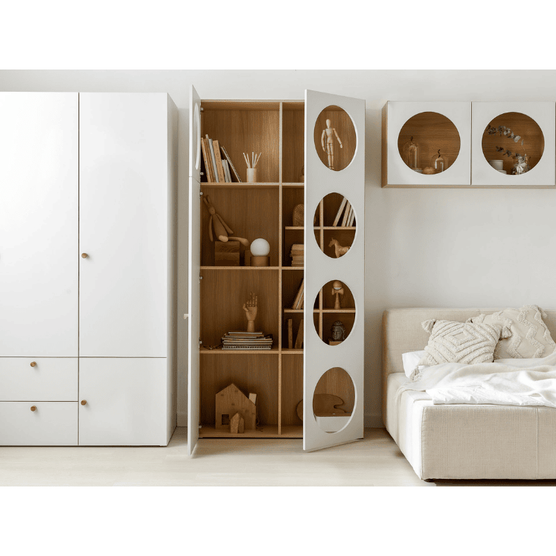 Wide shelf with front door arrangement 6
