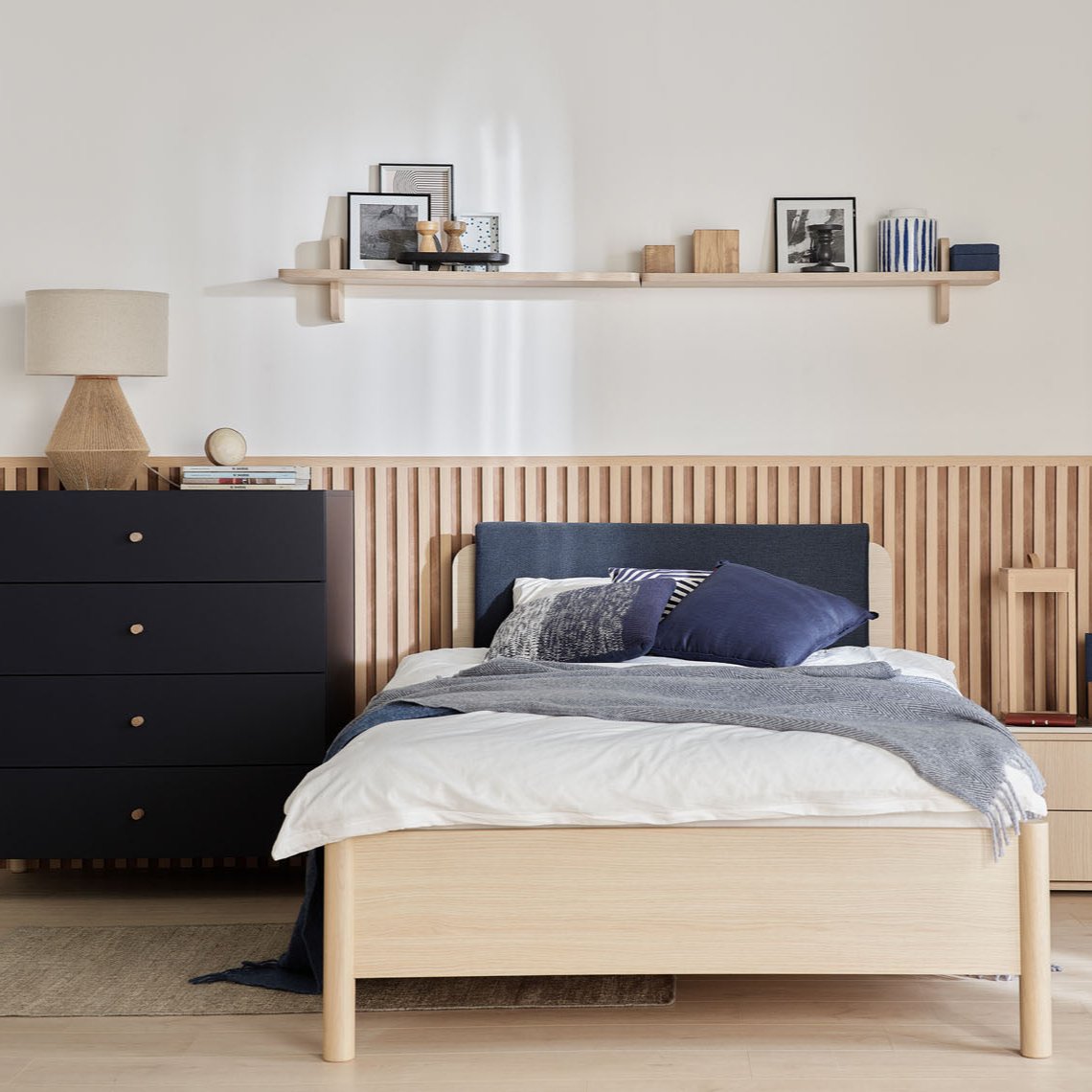 Wall Shelf 94cm Wide - Oak Light Color