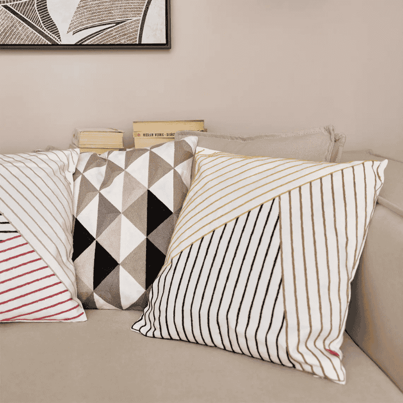 Zona I pillow