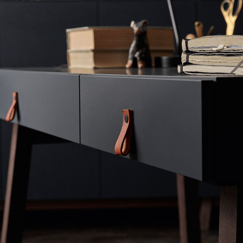 Desk-image-voxfurniture.ae